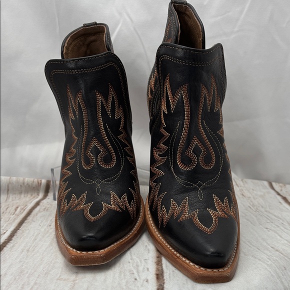 Ariat Women’s Black and Brown Western Boots Sz5 In Gorgeous Condition #0201 - Picture 5 of 12